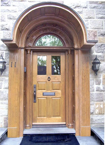 Arch door painted with wood graining technique - yellow pine wood faux finishing by Richard Ancheta - Montreal