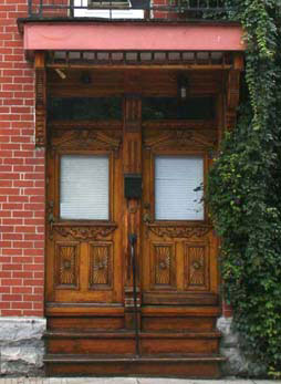 Balcony for decoration with sheet metal border.