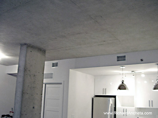 Concrete faux finishing decorative painting on ceiling - Montreal