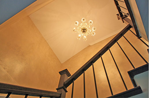 Metallic Walls Decorative Faux Finish Painting - Stair View  - Montreal