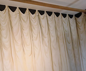 Curtain Drapery mural painting - Trompe-loeil detail.